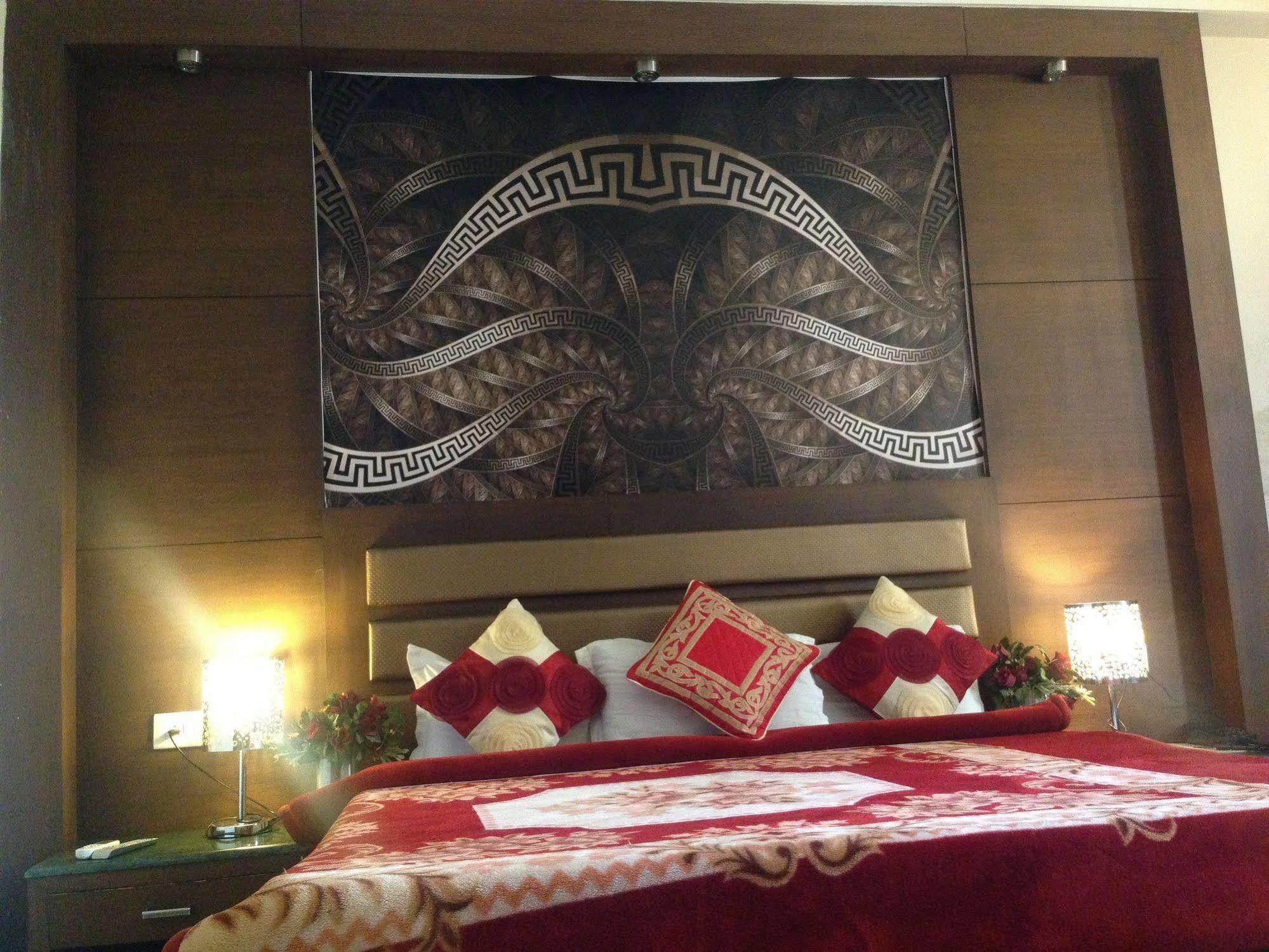 Namaskar Residency Hotel Amritszár Kültér fotó