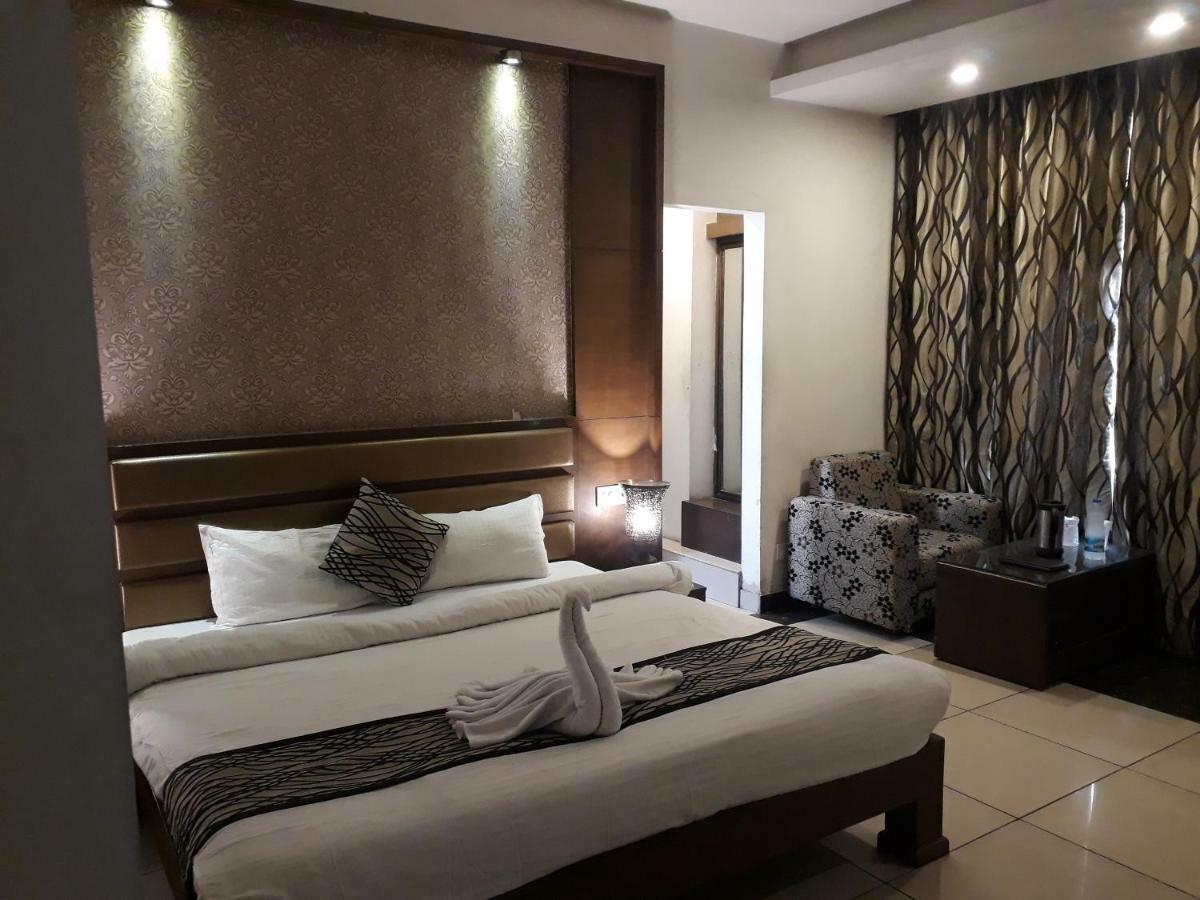 Namaskar Residency Hotel Amritszár Kültér fotó